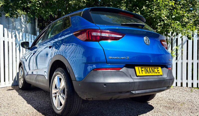 Vauxhall Grandland X 1.5 TD SE ecoTEC BlueInjection (s/s), 2019, Manual, 5 Door Hatchback full