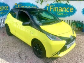 Toyota Aygo 1.0 VVT-i x-cite 3 (Bi-tone Yellow), 2017, Manual, 5 Door Hatchback