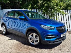 Vauxhall Grandland X 1.5 TD SE ecoTEC BlueInjection (s/s), 2019, Manual, 5 Door Hatchback