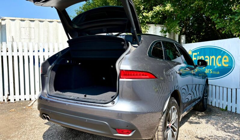 Jaguar F-Pace 2.0 i4D R-Sport AWD (s/s), 2018, Automatic, 5 Door Estate full