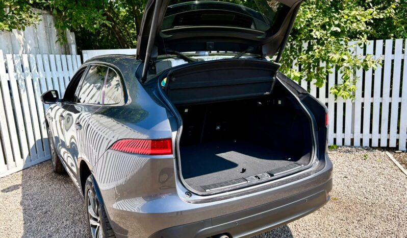Jaguar F-Pace 2.0 i4D R-Sport AWD (s/s), 2018, Automatic, 5 Door Estate full
