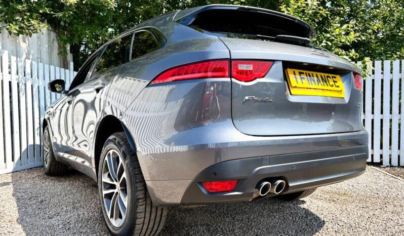 Jaguar F-Pace 2.0 i4D R-Sport AWD (s/s), 2018, Automatic, 5 Door Estate full