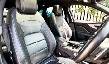 Jaguar F-Pace 2.0 i4D R-Sport AWD (s/s), 2018, Automatic, 5 Door Estate full