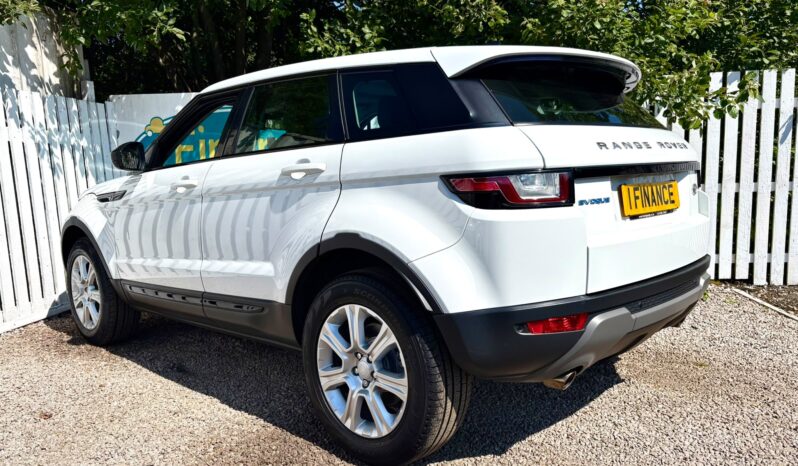 Land Rover Range Rover Evoque 2.0 eD4 SE Tech (s/s), 2017, Manual, 5 Door Estate full