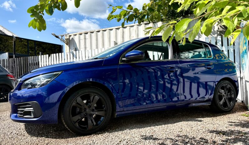 Peugeot 308 1.2 PureTech 130 Allure (s/s), 2018, Manual, 5 Door Hatchback full