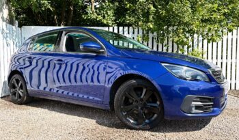 Peugeot 308 1.2 PureTech 130 Allure (s/s), 2018, Manual, 5 Door Hatchback full