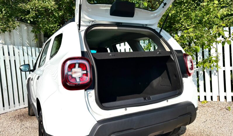 Dacia Duster 1.0 TCe Essential (s/s), 2021, Manual, 5 Door Hatchback full