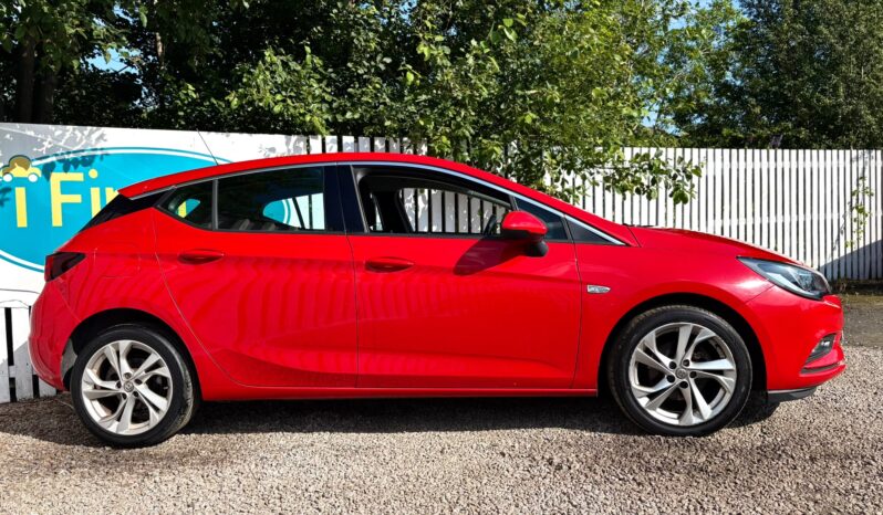 Vauxhall Astra 1.4i SRi, 2018, Manual, 5 Door Hatchback full