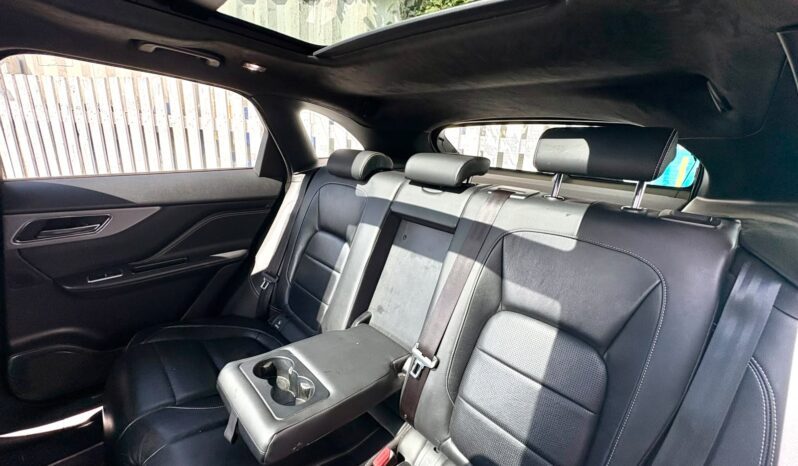 Jaguar F-Pace 2.0 i4D Chequered Flag AWD (s/s), 2019, Automatic, 5 Door Estate full