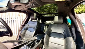 Jaguar F-Pace 2.0 i4D Chequered Flag AWD (s/s), 2019, Automatic, 5 Door Estate full
