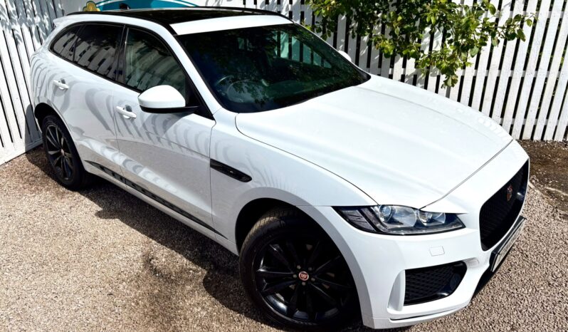 Jaguar F-Pace 2.0 i4D Chequered Flag AWD (s/s), 2019, Automatic, 5 Door Estate full
