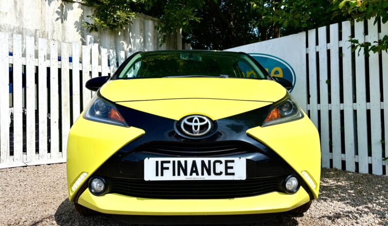 Toyota Aygo 1.0 VVT-i x-cite 3 (Bi-tone Yellow), 2017, Manual, 5 Door Hatchback full