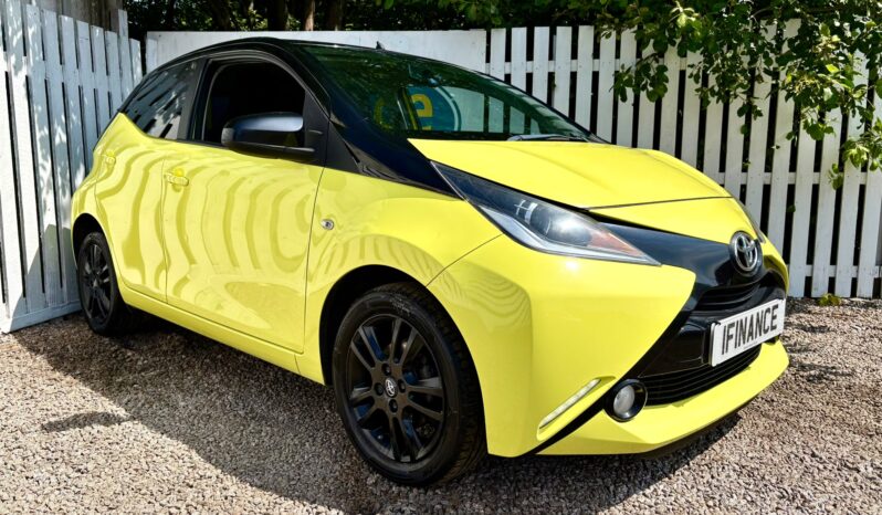 Toyota Aygo 1.0 VVT-i x-cite 3 (Bi-tone Yellow), 2017, Manual, 5 Door Hatchback full