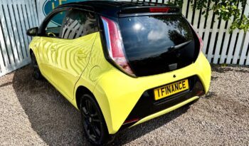 Toyota Aygo 1.0 VVT-i x-cite 3 (Bi-tone Yellow), 2017, Manual, 5 Door Hatchback full