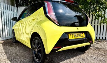 Toyota Aygo 1.0 VVT-i x-cite 3 (Bi-tone Yellow), 2017, Manual, 5 Door Hatchback full