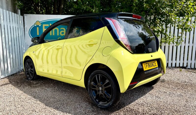 Toyota Aygo 1.0 VVT-i x-cite 3 (Bi-tone Yellow), 2017, Manual, 5 Door Hatchback full