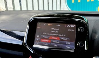 Toyota Aygo 1.0 VVT-i x-cite 3 (Bi-tone Yellow), 2017, Manual, 5 Door Hatchback full