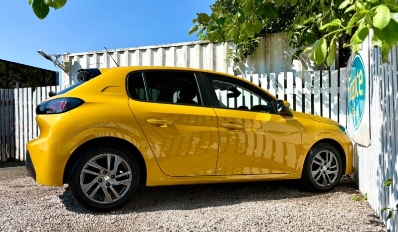 Peugeot 208 1.2 PureTech 75 Active Premium (s/s), 2021, Manual, 5 Door Hatchback full