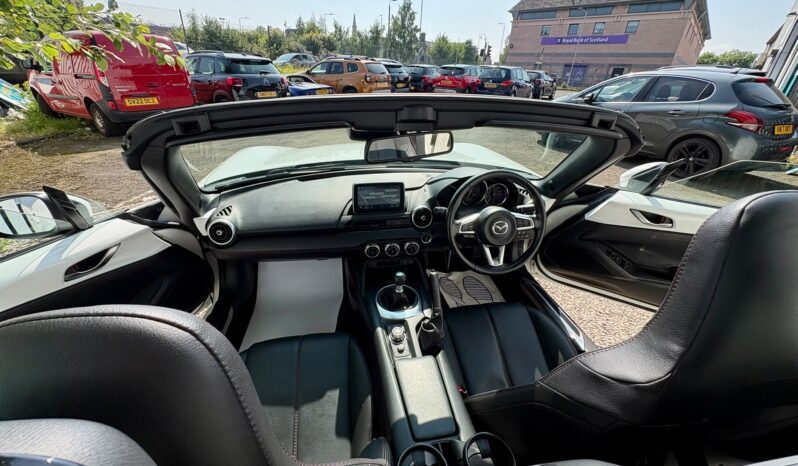 Mazda MX-5 2.0 Sport (NAV), 2017, Manual, 2 Door Convertible full