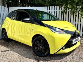 Toyota Aygo 1.0 VVT-i x-cite 3 (Bi-tone Yellow), 2017, Manual, 5 Door Hatchback