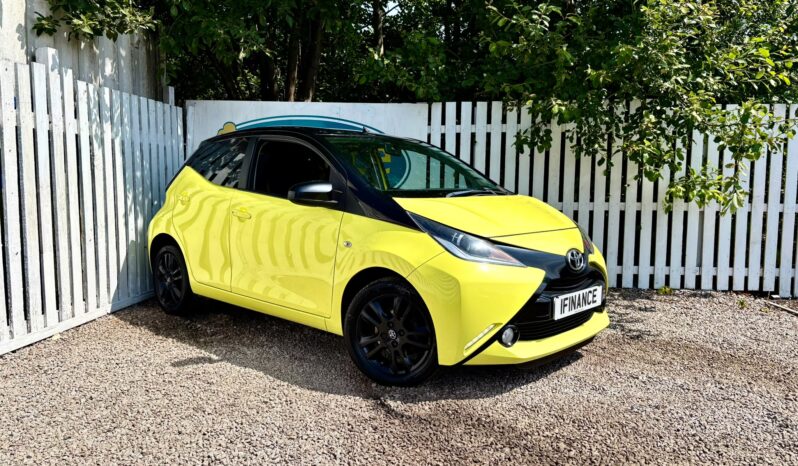 Toyota Aygo 1.0 VVT-i x-cite 3 (Bi-tone Yellow), 2017, Manual, 5 Door Hatchback full