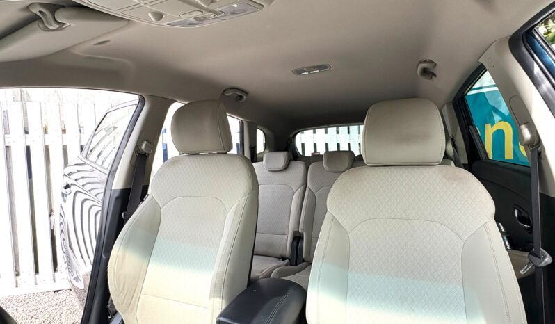 Kia Carens 1.7 CRDi 2, 7 Seater, 2018, Manual, 5 Door MPV full