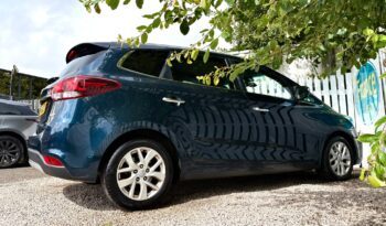 Kia Carens 1.7 CRDi 2, 7 Seater, 2018, Manual, 5 Door MPV full