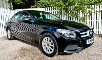 Mercedes-Benz C-Class 2.1 C300dh SE 7G-Tronic, 2017, Automatic, 4 Door Saloon full