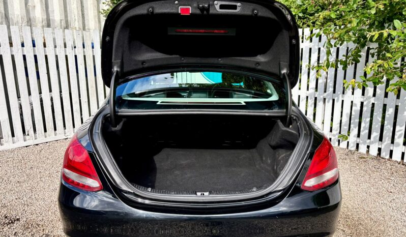 Mercedes-Benz C-Class 2.1 C300dh SE 7G-Tronic, 2017, Automatic, 4 Door Saloon full