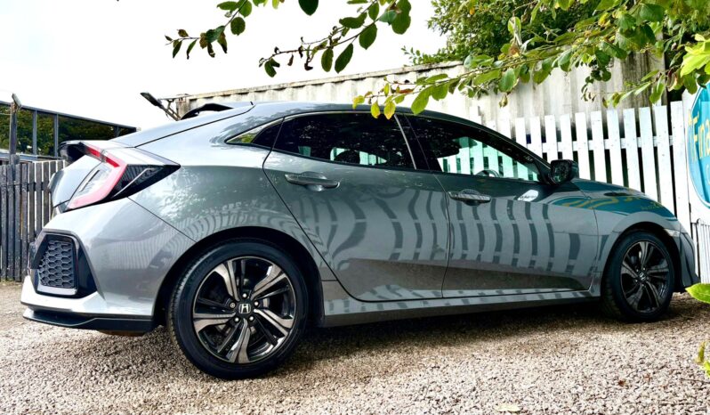 Honda Civic 1.0 VTEC Turbo SR (s/s), 2019, Manual, 5 Door Hatchback full