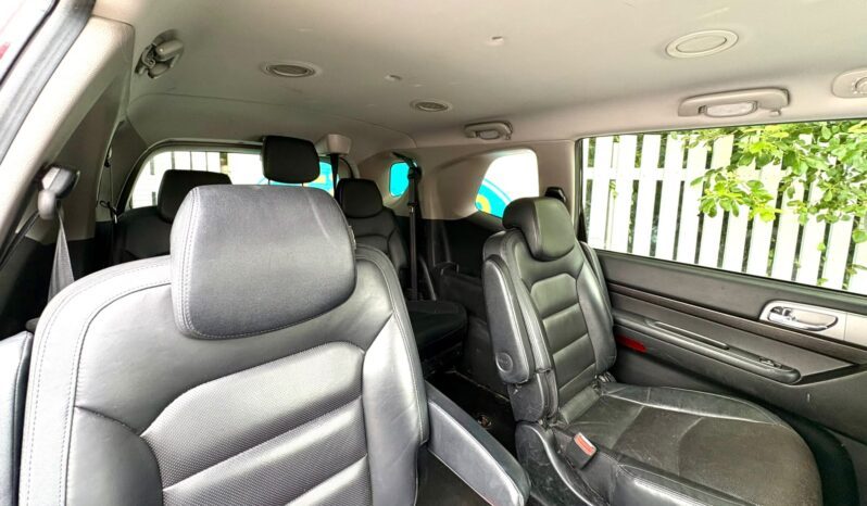 Ssangyong Turismo 2.2 TD EX 7 Seater, 2017, Manual, 5 Door MPV full