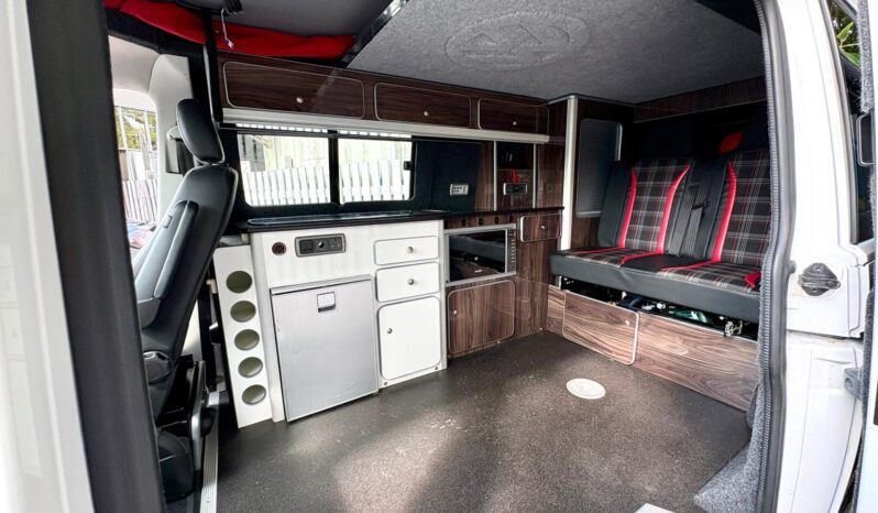 Volkswagen Transporter Campervan 2.0 TDI BlueMotion Tech Startline T28 SWB (s/s), 2016, Manual, 4 Door Panel Van full