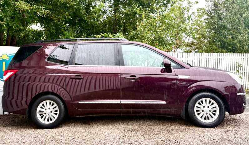 Ssangyong Turismo 2.2 TD EX 7 Seater, 2017, Manual, 5 Door MPV full