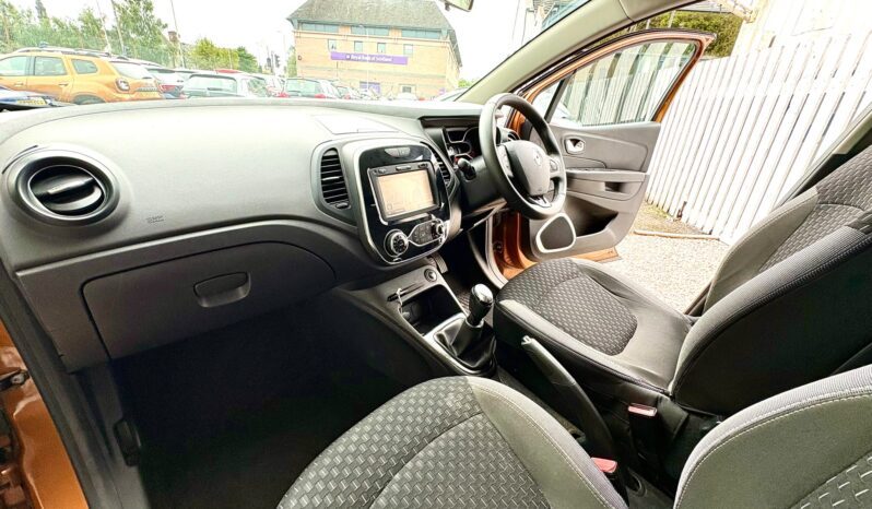 Renault Captur TCe ENERGY Dynamique Nav (s/s), 2017, Manual, 5 Door Hatchback full