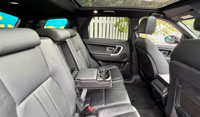 Land Rover Discovery Sport 2.0 TD4 Landmark AWD 7 Seater (s/s), 2018, Automatic, 5 Door Estate full