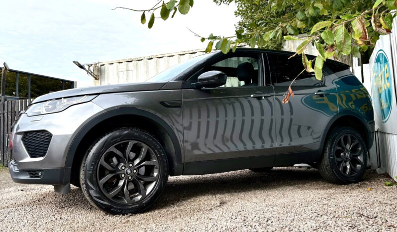 Land Rover Discovery Sport 2.0 TD4 Landmark AWD 7 Seater (s/s), 2018, Automatic, 5 Door Estate full