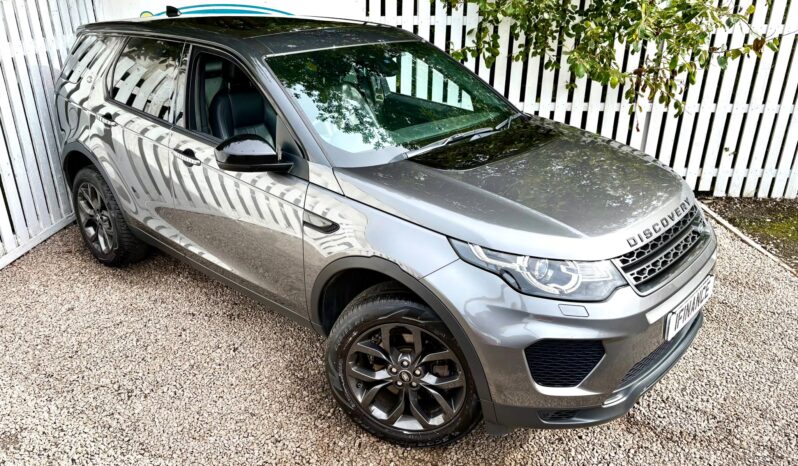 Land Rover Discovery Sport 2.0 TD4 Landmark AWD 7 Seater (s/s), 2018, Automatic, 5 Door Estate full