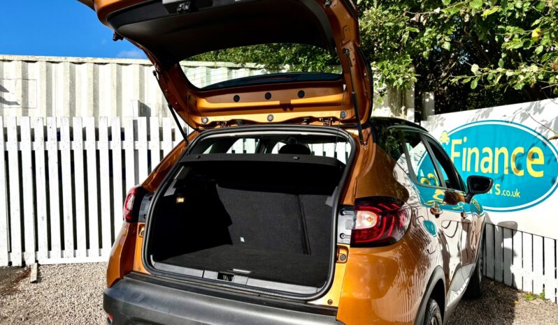 Renault Captur TCe ENERGY Dynamique Nav (s/s), 2017, Manual, 5 Door Hatchback full