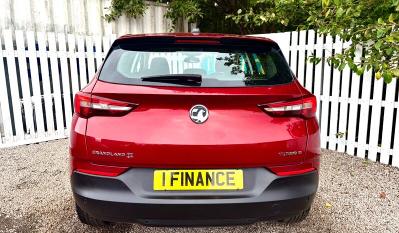 Vauxhall Grandland X 1.6 CDTi ecoTEC BlueInjection SE (s/s), 2018, Manual, 5 Door Hatchback full