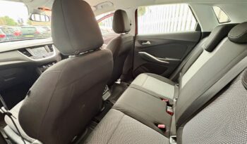 Vauxhall Grandland X 1.6 CDTi ecoTEC BlueInjection SE (s/s), 2018, Manual, 5 Door Hatchback full