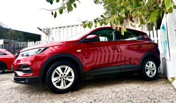 Vauxhall Grandland X 1.6 CDTi ecoTEC BlueInjection SE (s/s), 2018, Manual, 5 Door Hatchback full