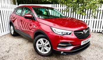 Vauxhall Grandland X 1.6 CDTi ecoTEC BlueInjection SE (s/s), 2018, Manual, 5 Door Hatchback full