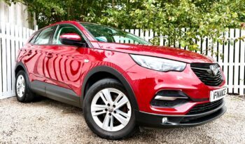 Vauxhall Grandland X 1.6 CDTi ecoTEC BlueInjection SE (s/s), 2018, Manual, 5 Door Hatchback full
