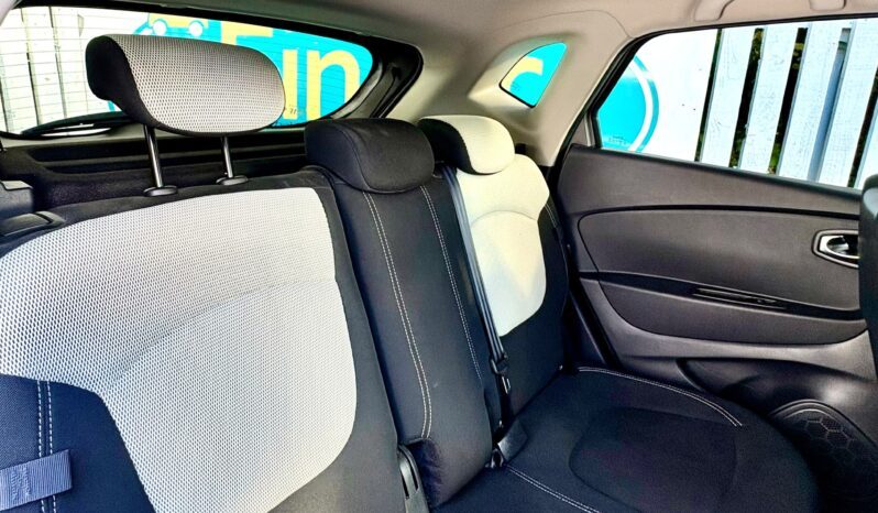 Renault Captur 1.5 dCi ENERGY 90 Iconic EDC (s/s), 2019, Automatic, 5 Door Hatchback full