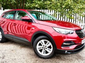 Vauxhall Grandland X 1.6 CDTi ecoTEC BlueInjection SE (s/s), 2018, Manual, 5 Door Hatchback